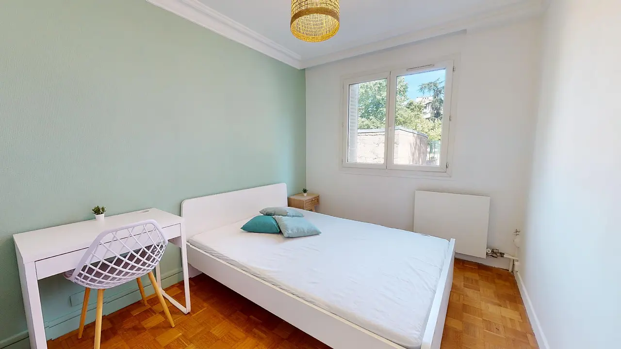 Colocation meublée de 64.0m2 - 490€ - Vénissieux
