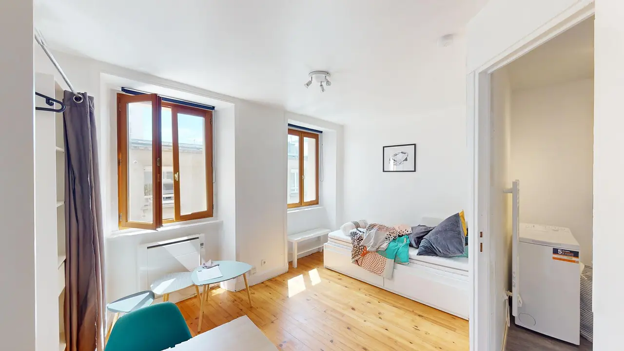 Appartement meublé de 17.0m2 - 388€ - Brest