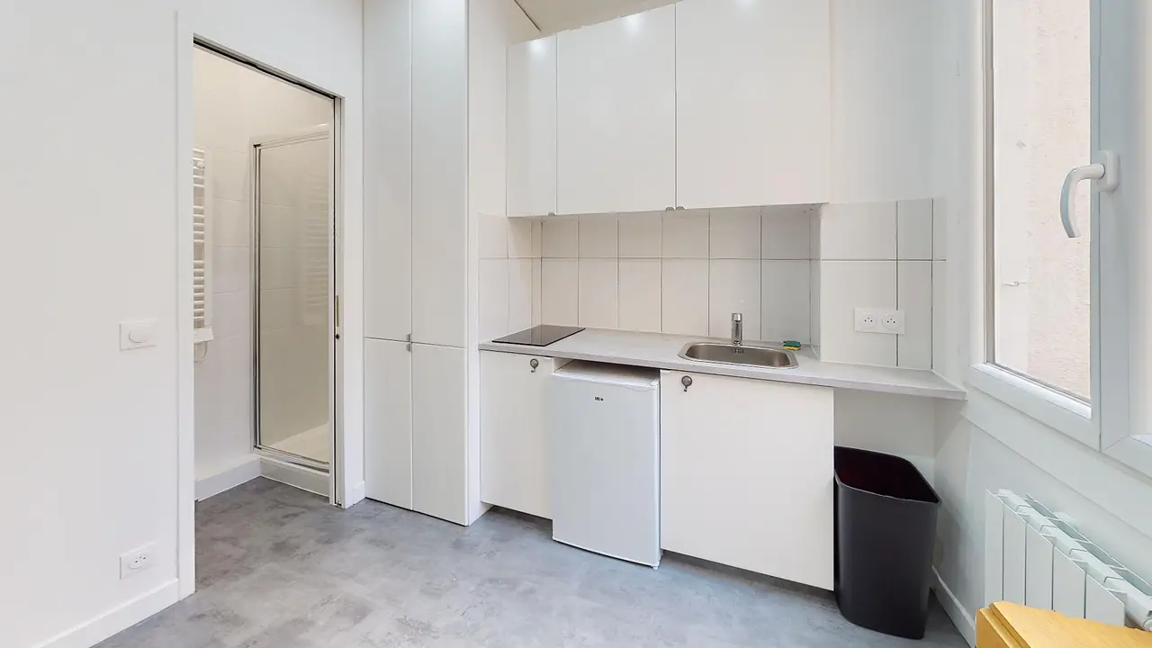 Appartement meublé de 11.0m2 - 868€ - Paris