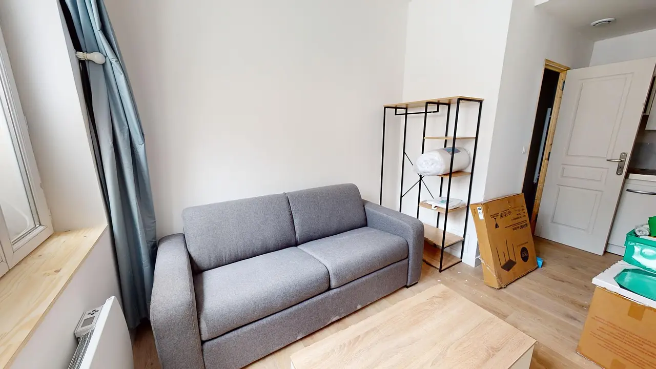 Appartement meublé de 12.2m2 - 399€ - Roubaix