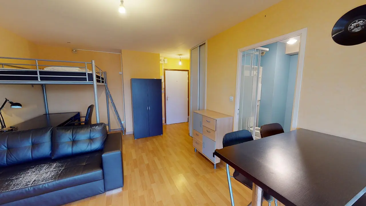 Appartement meublé de 31.0m2 - 485€ - Brest