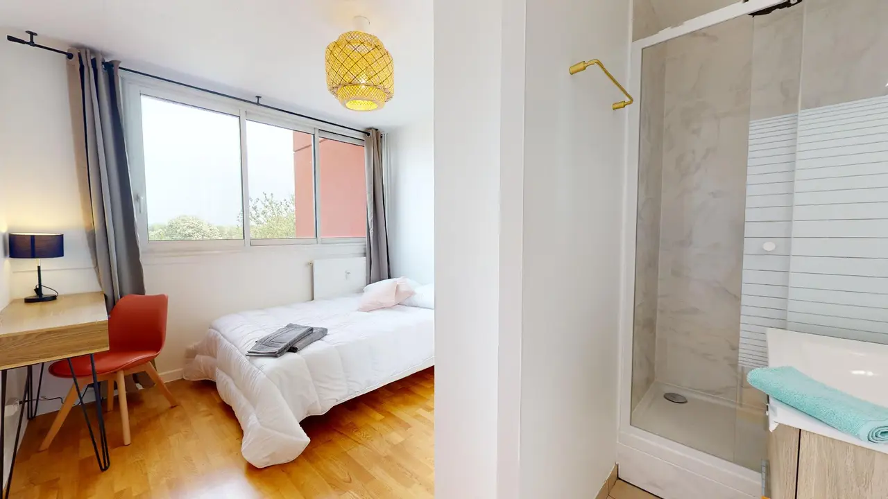 Colocation meublée de 93.0m2 - 500€ - Villeurbanne
