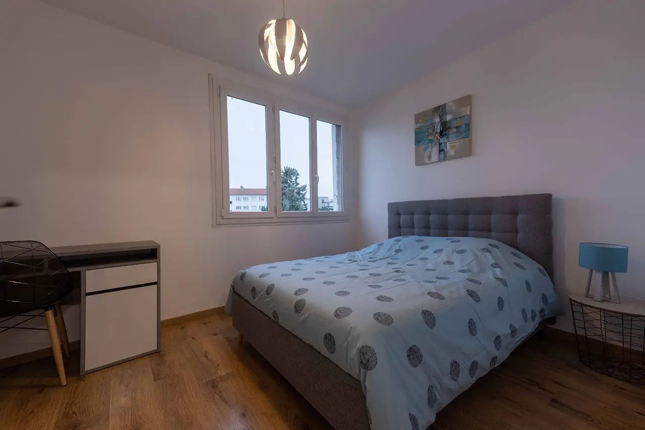 Colocation meublée de 107.0m2 - 591€ - Saint-Priest