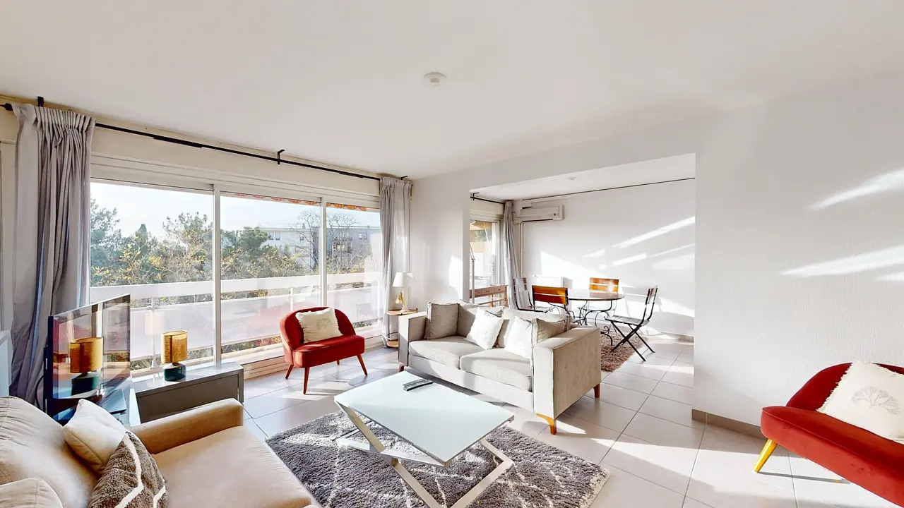 Appartement meublé de 84.3m2 - 1459€ - Aix-en-Provence