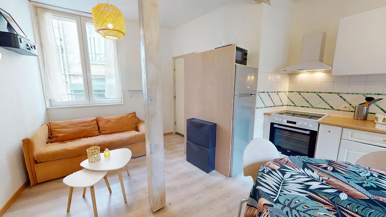 Appartement meublé de 54.0m2 - 468€ - Saint-Étienne