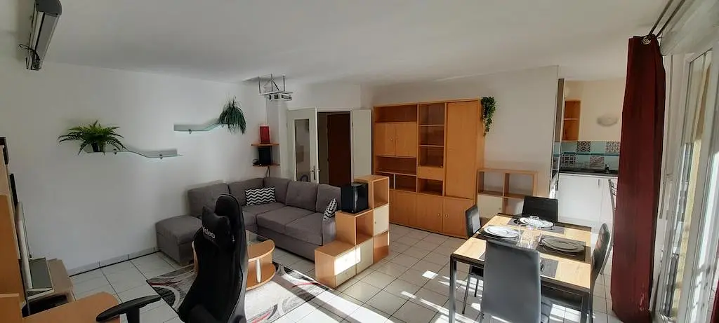 Appartement meublé de 61.0m2 - 867€ - Grenoble