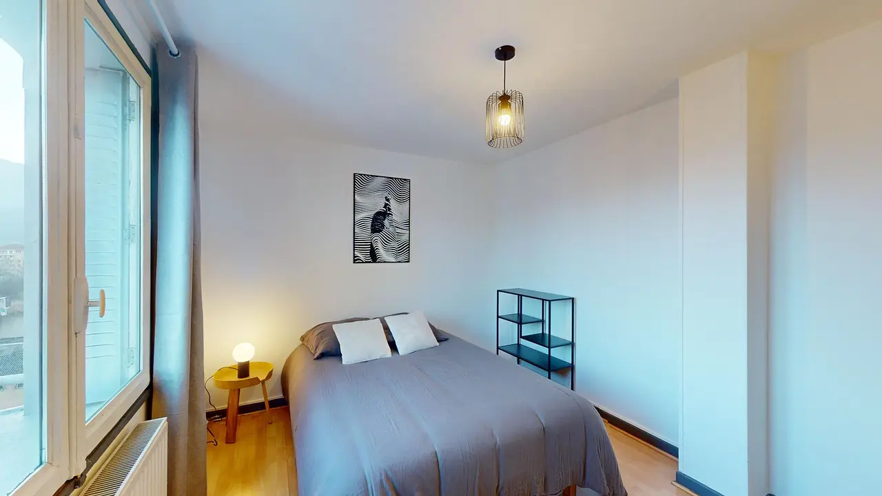 Colocation meublée de 57.0m2 - 423€ - Grenoble