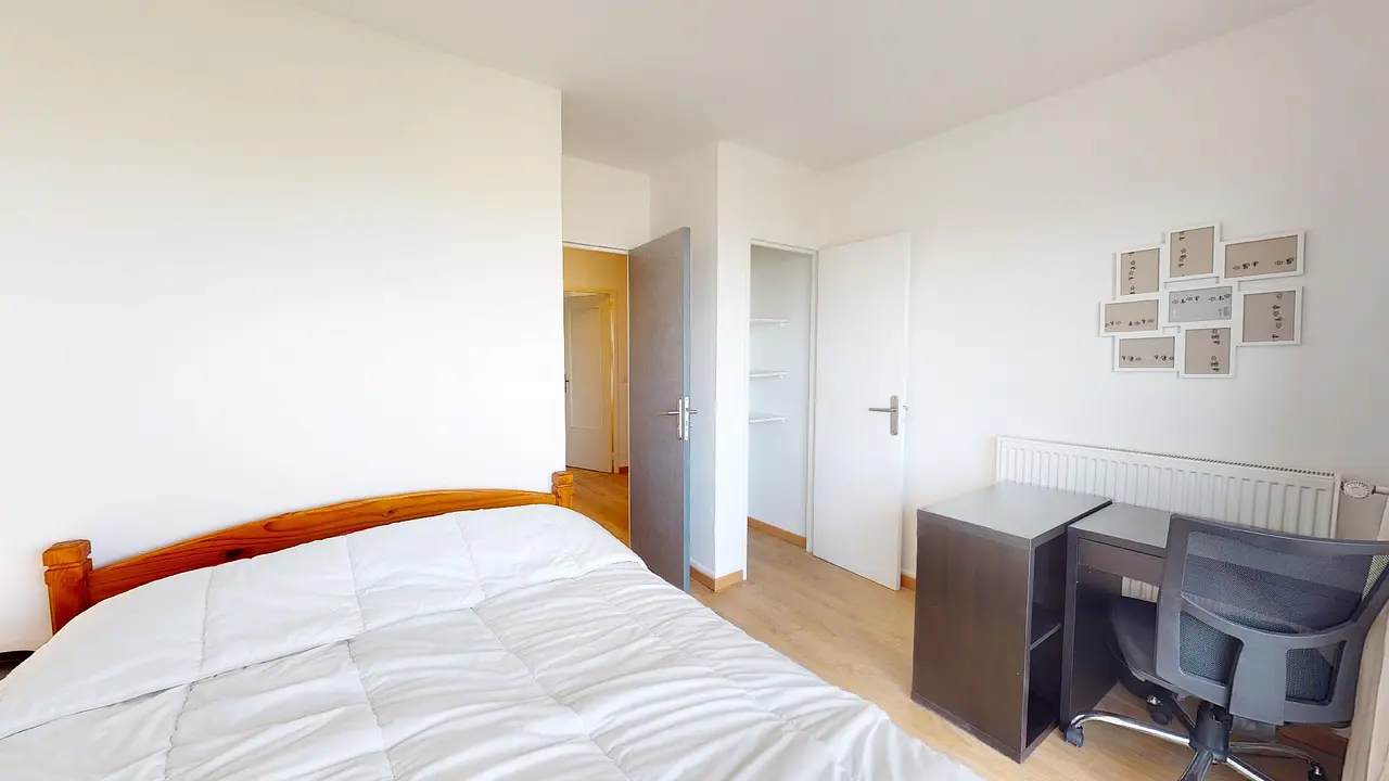 Colocation meublée de 97.0m2 - 524€ - Vénissieux
