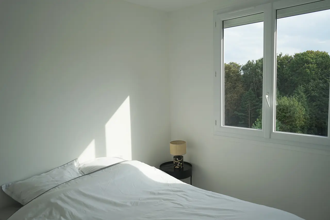 Chambre lumineuse colocation