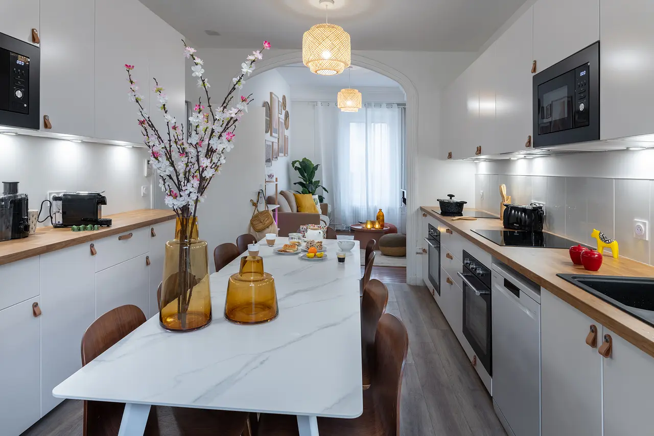 Colocation meublée de 201.0m2 - 440€ - Vénissieux