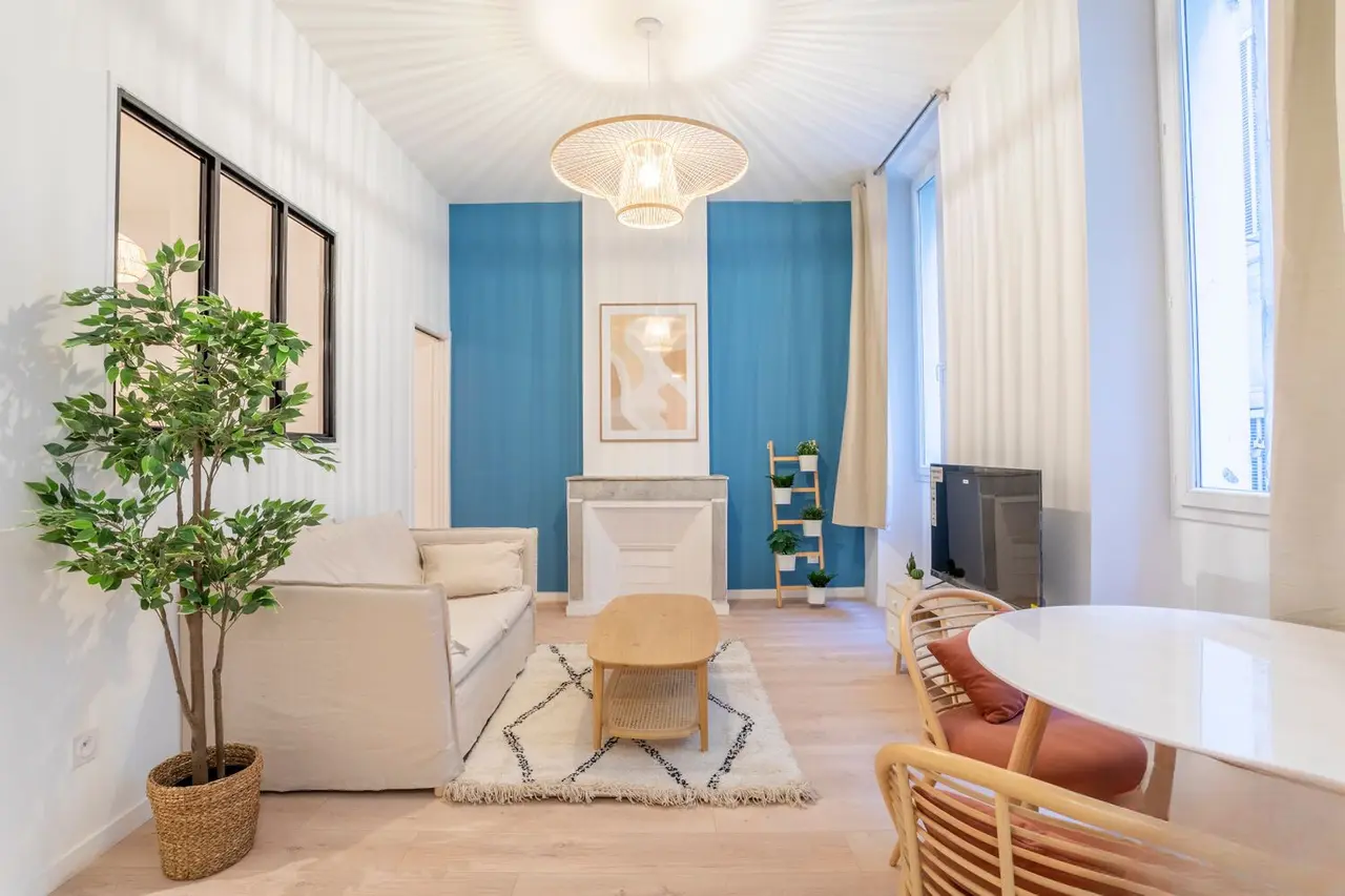 Appartement meublé de 33.0m2 - 741€ - Marseille