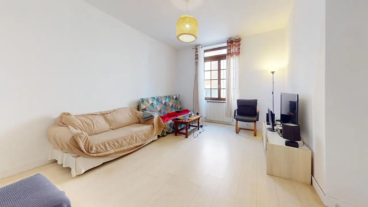Colocation meublée de 132.0m2 - 410€ - Angoulême