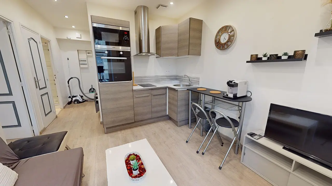 Appartement meublé de 27.5m2 - 400€ - Saint-Étienne