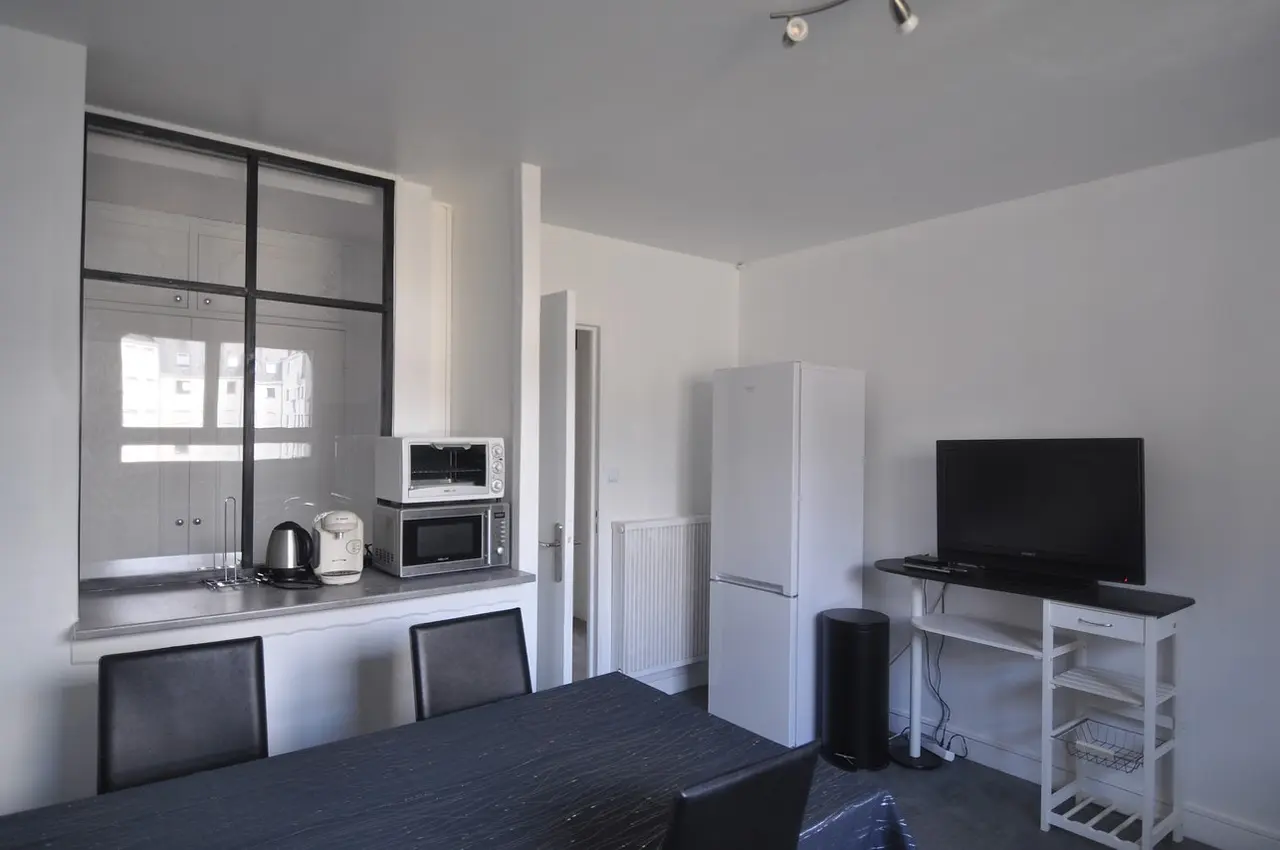 Chambre T3 hyper centre Tours Hallebarde Tanneur Halles