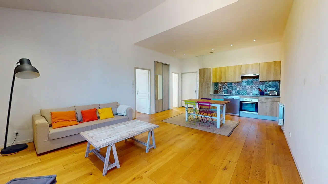 Appartement meublé de 48.16m2 - 966€ - Bordeaux