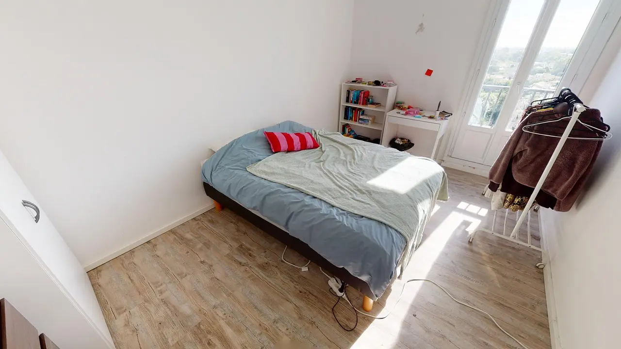 Colocation meublée de 73.0m2 - 475€ - Talence