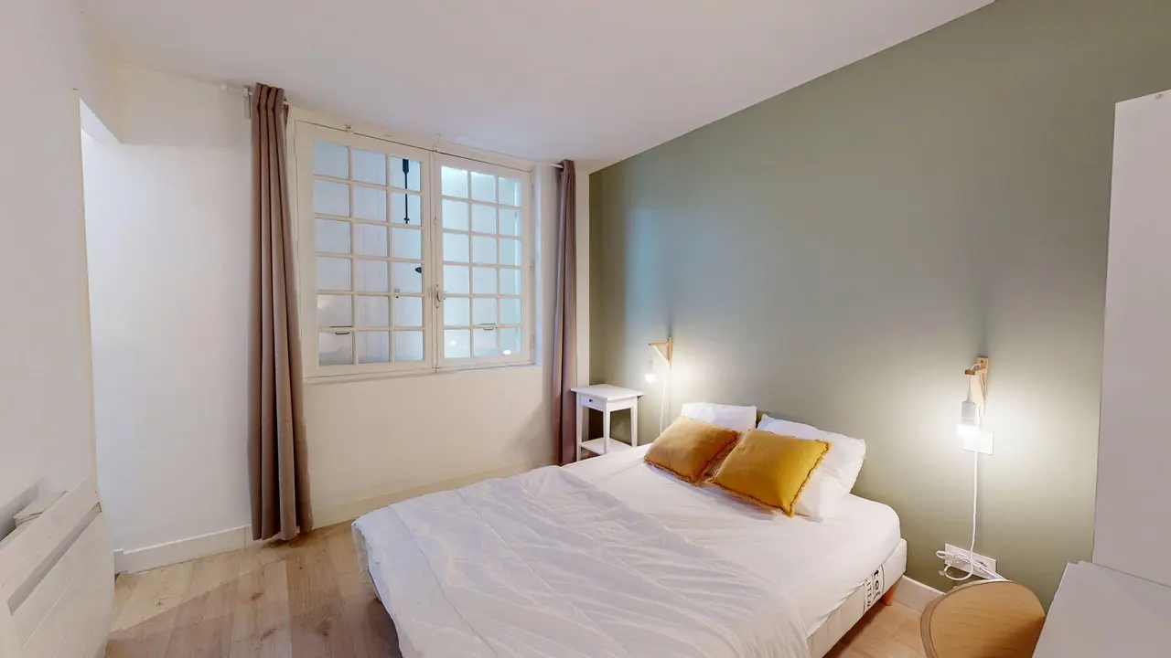 Colocation meublée de 178.31m2 - 598€ - Talence