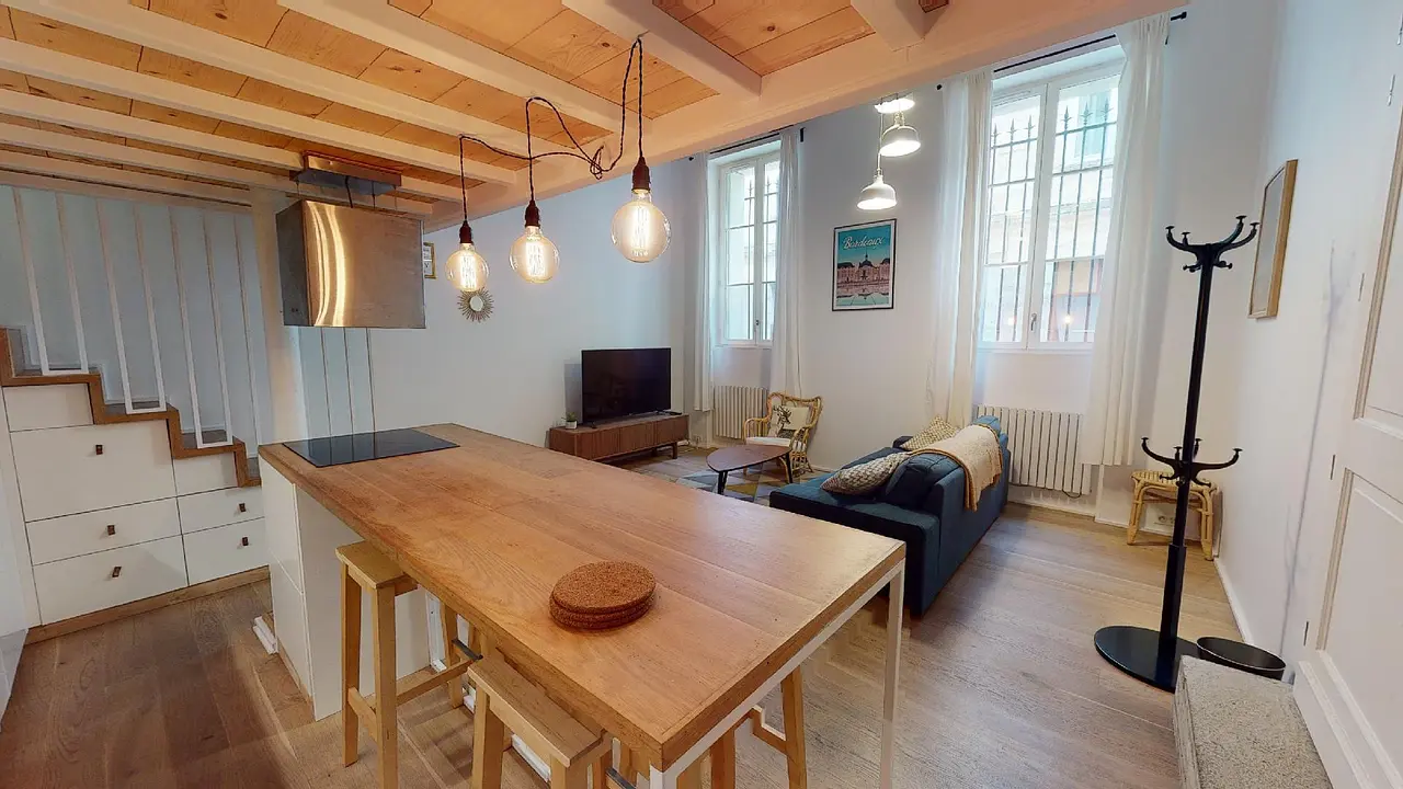 Appartement meublé de 50.0m2 - 1079€ - Bordeaux