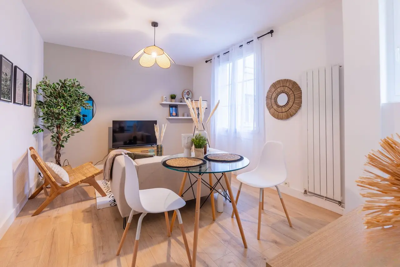 Appartement meublé de 36.0m2 - 1159€ - Créteil
