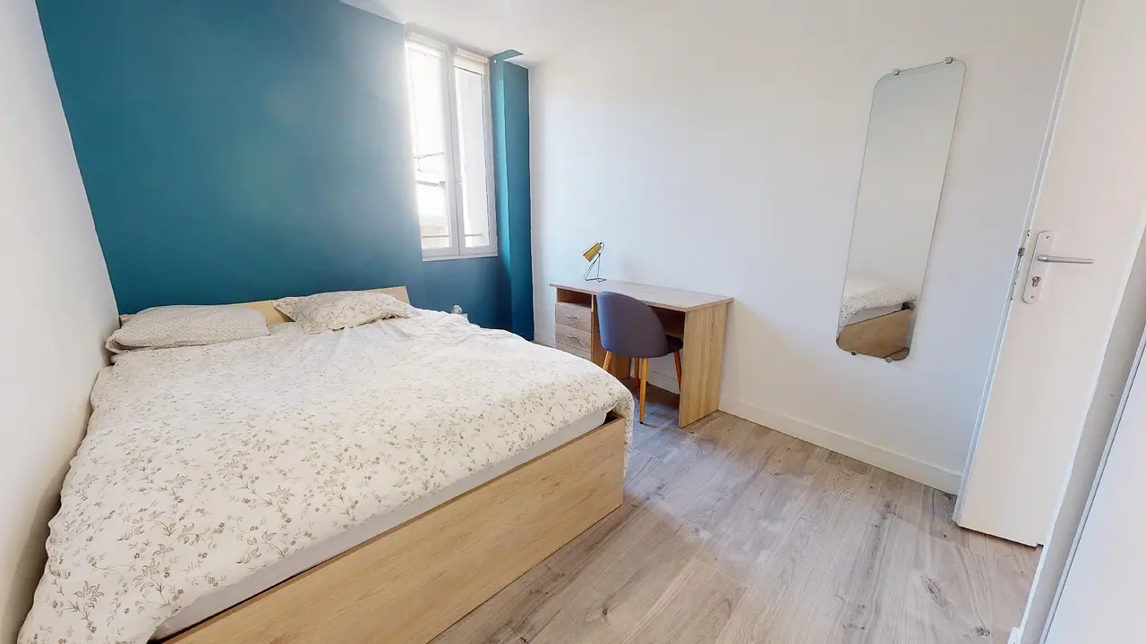 Colocation meublée de 95.0m2 - 430€ - Nîmes