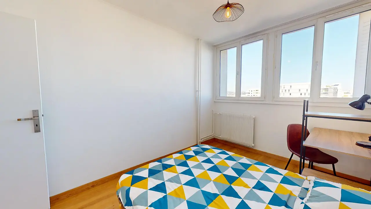 Colocation meublée de 69.0m2 - 450€ - Vénissieux