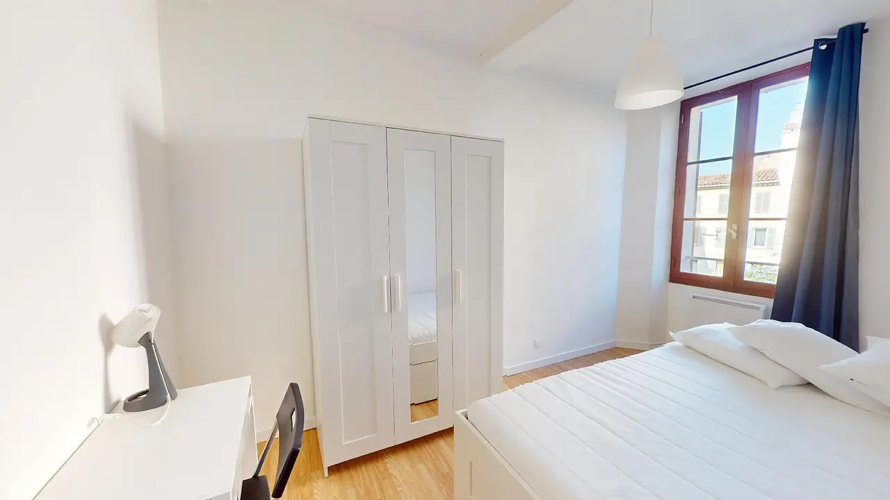 Colocation meublée de 69.0m2 - 394€ - Toulon