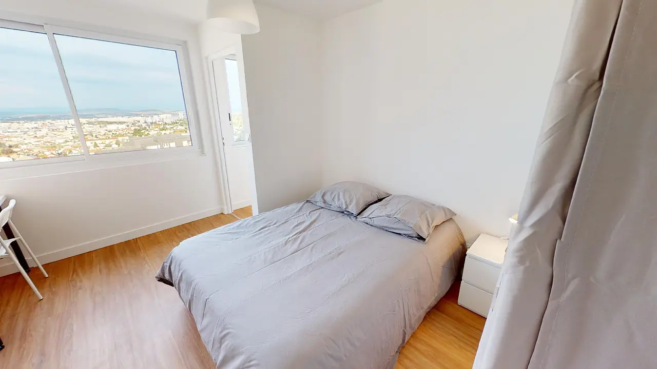 Colocation meublée de 81.0m2 - 412€ - Chamalières