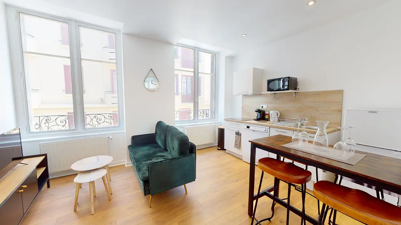 Appartement meublé de 34.0m2 - 530€ - Saint-Étienne