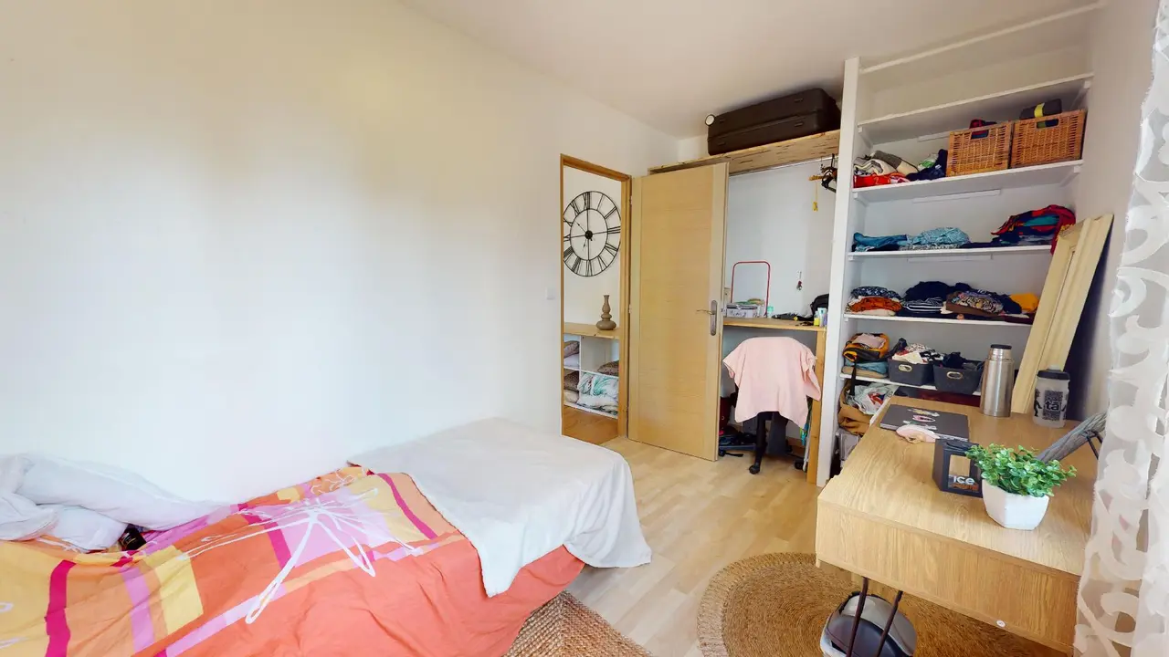 Colocation meublée de 92.17m2 - 525€ - Lyon