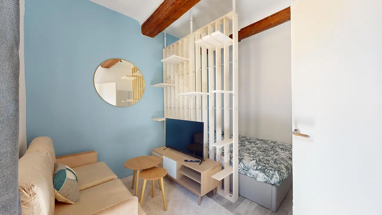 Appartement meublé de 21.0m2 - 616€ - Marseille