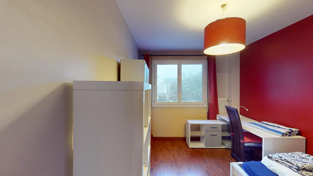 Colocation meublée de 92.0m2 - 403€ - Grenoble