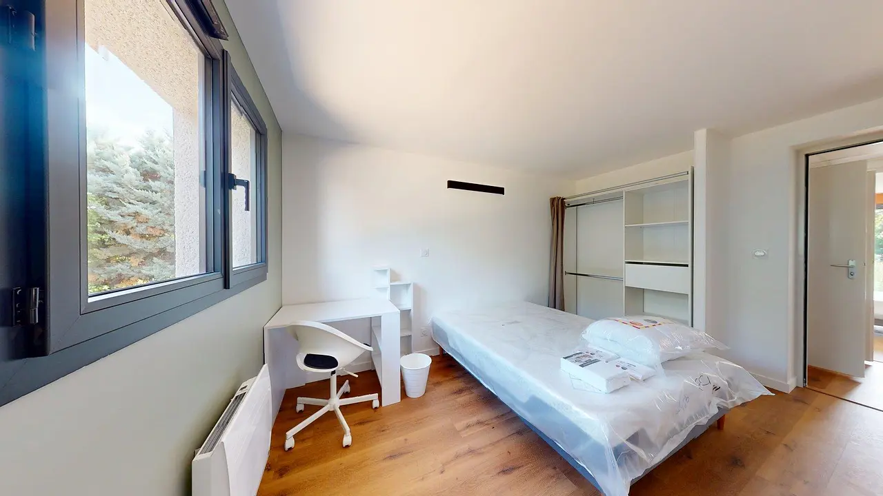Colocation meublée de 270.0m2 - 549€ - Saint-Priest