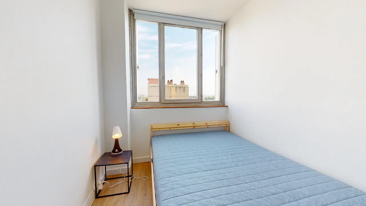 Colocation meublée de 86.0m2 - 513€ - Bron