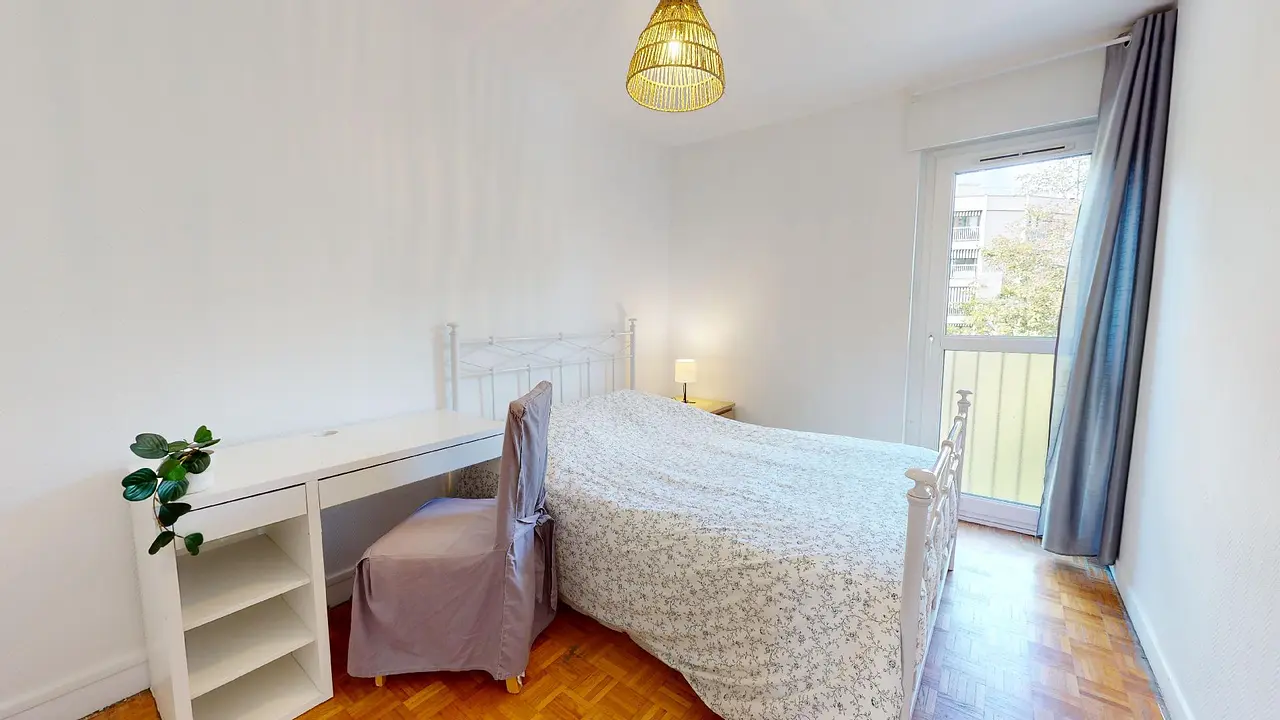 Colocation meublée de 81.0m2 - 490€ - Écully