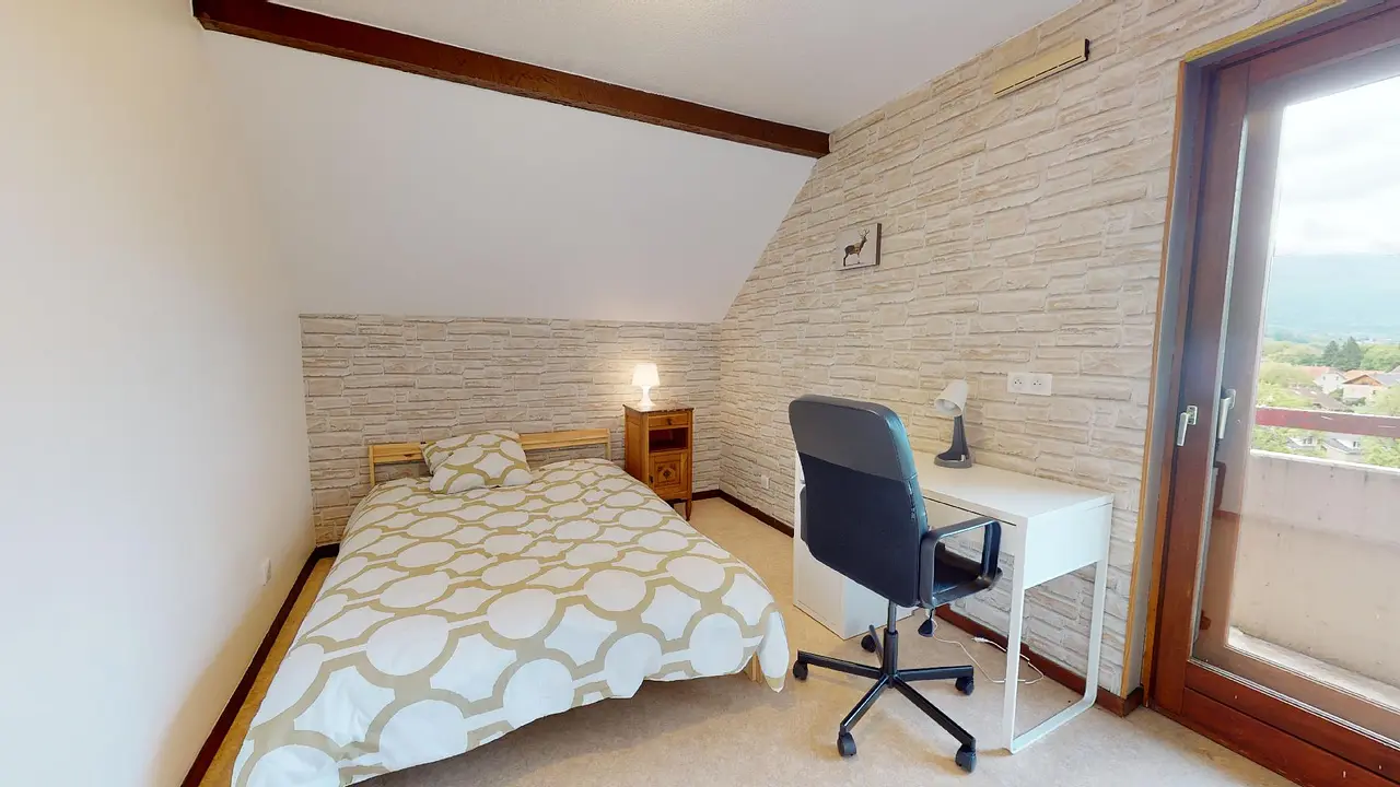 Colocation meublée de 62.4m2 - 472€ - Chambéry