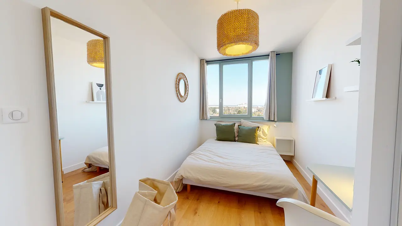 Colocation meublée de 75.0m2 - 449€ - Bron