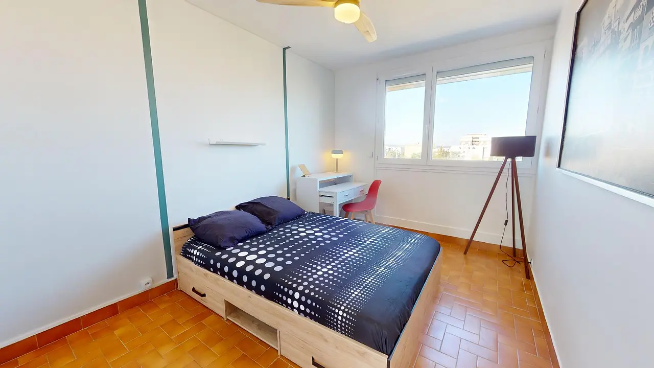 Colocation meublée de 68.0m2 - 450€ - Bron