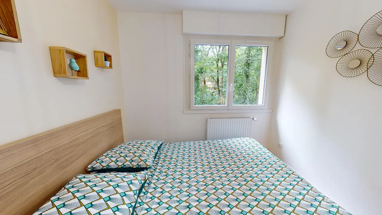 Colocation meublée de 92.0m2 - 512€ - Écully