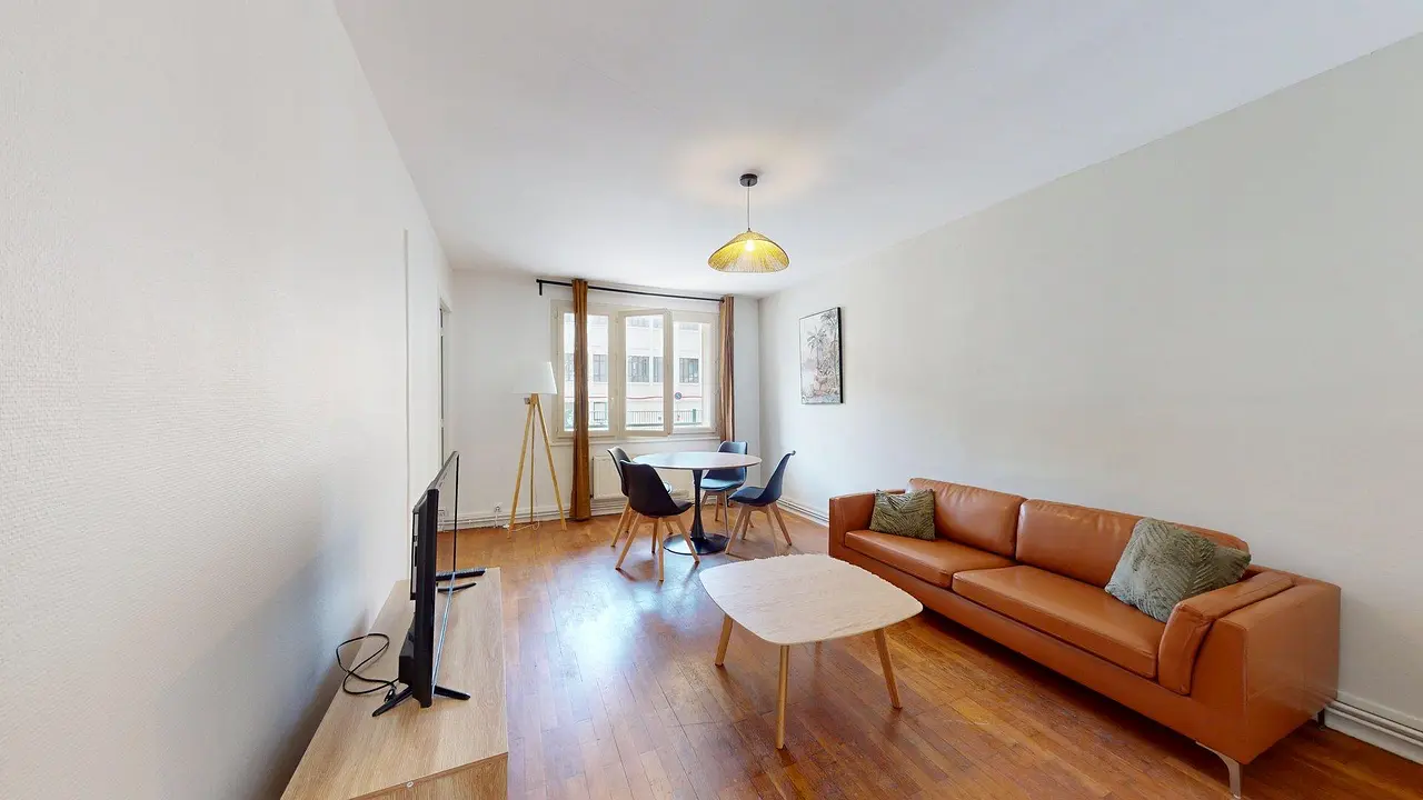 Colocation meublée de 83.94m2 - 545€ - Villeurbanne