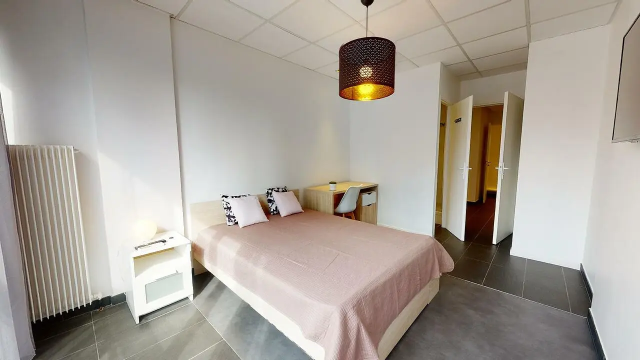 Colocation meublée de 80.0m2 - 551€ - Villeurbanne