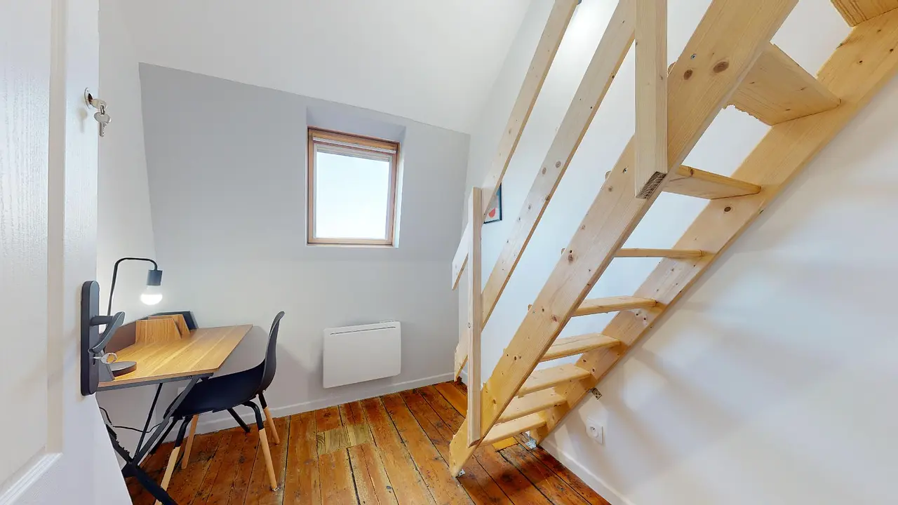 Colocation meublée de 110.0m2 - 400€ - Croix