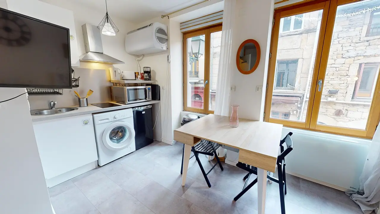 Appartement meublé de 24.0m2 - 481€ - Saint-Étienne