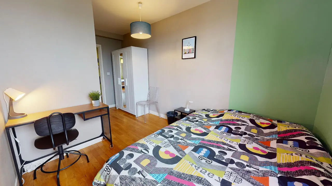 Colocation meublée de 93.0m2 - 551€ - Lyon