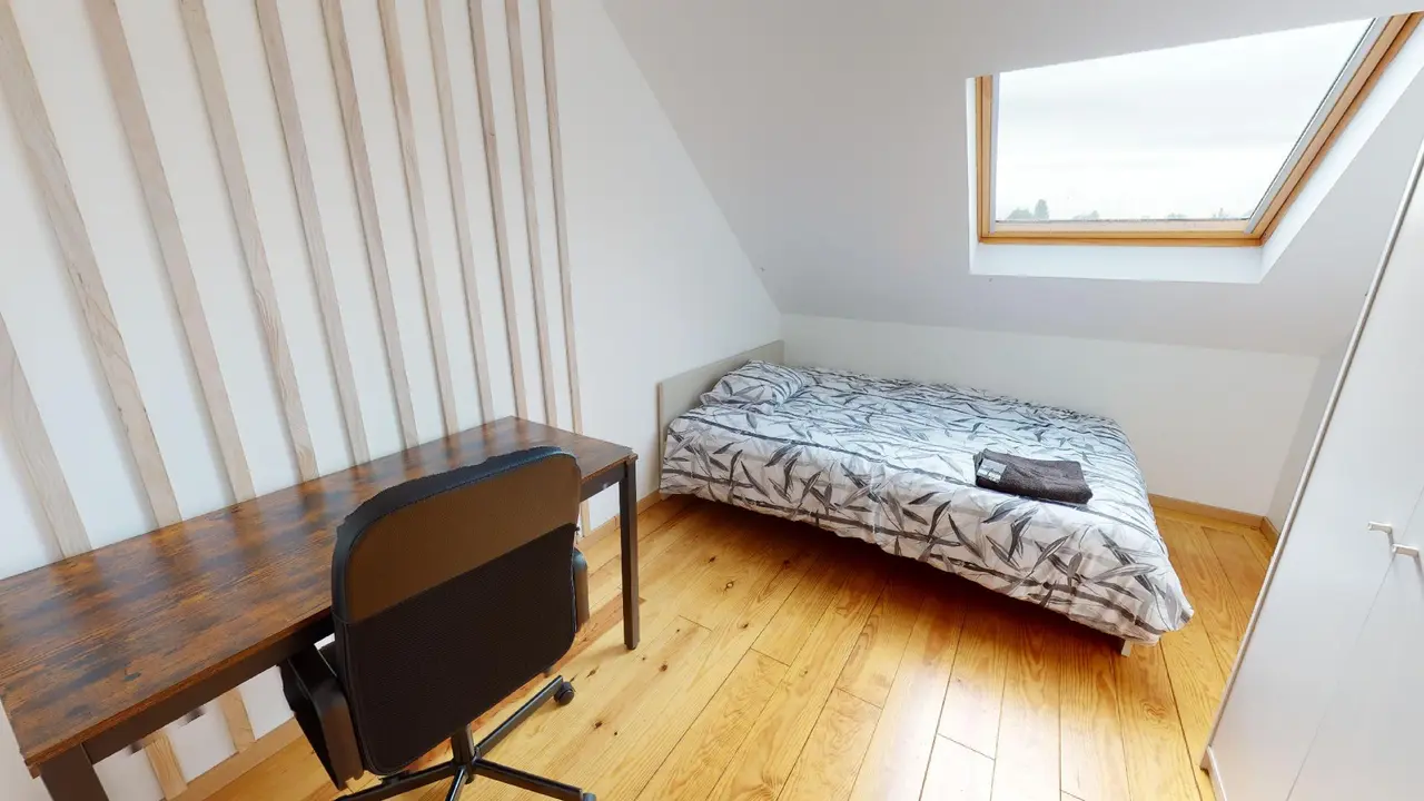 Colocation meublée de 100.0m2 - 439€ - Roubaix