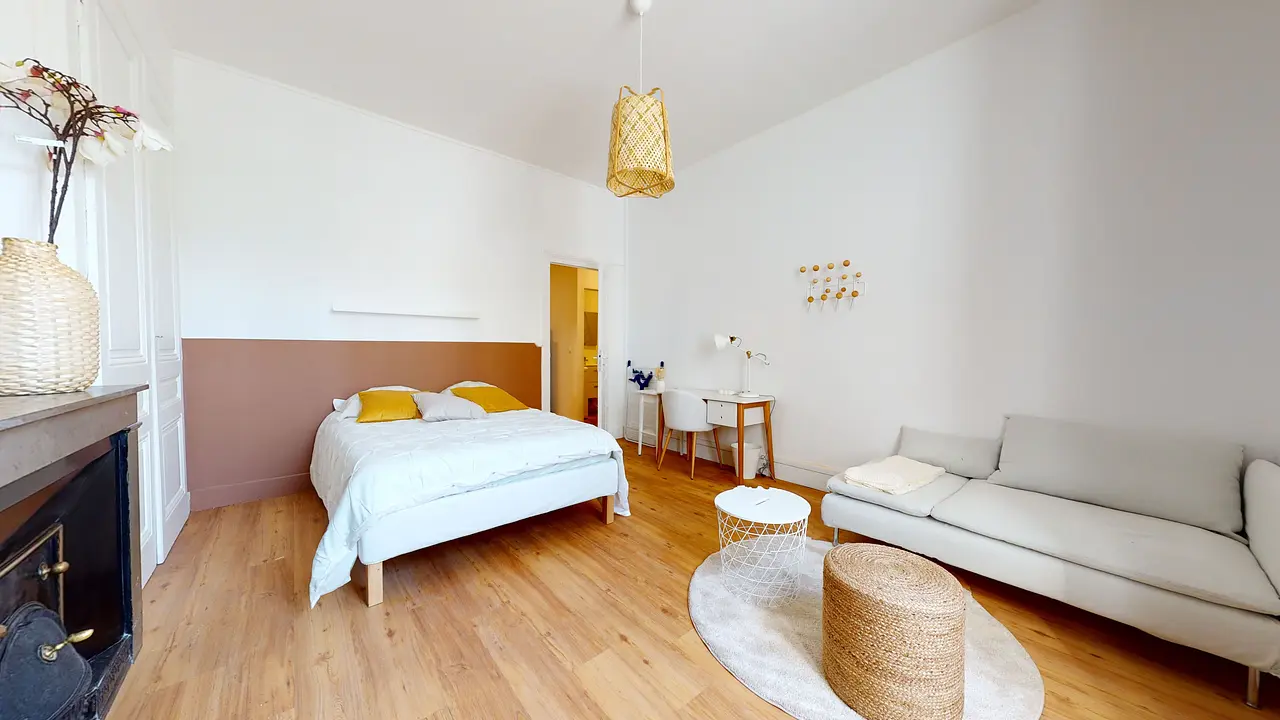 Appartement meublé de 47.0m2 - 1010€ - Villeurbanne