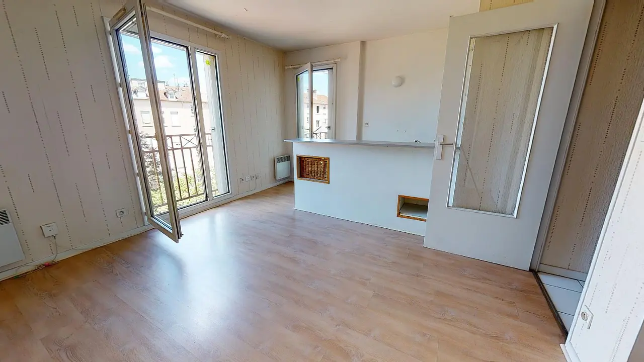 Appartement non meublé de 38.0m2 - 768€ - Lyon