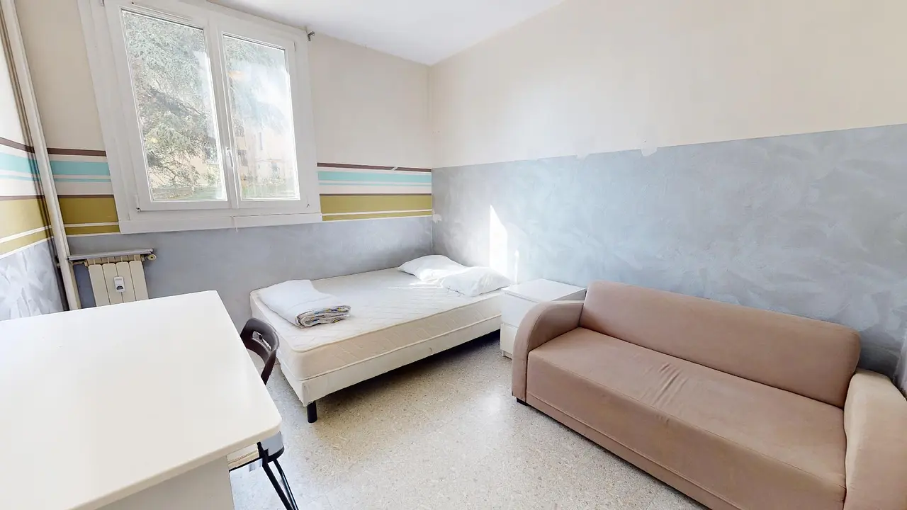 Colocation meublée de 67.0m2 - 453€ - Bron