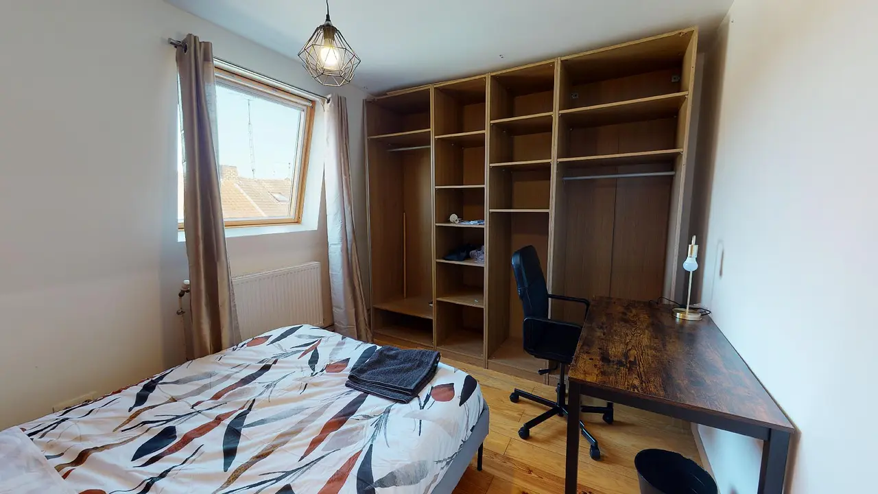 Colocation meublée de 100.0m2 - 433€ - Roubaix