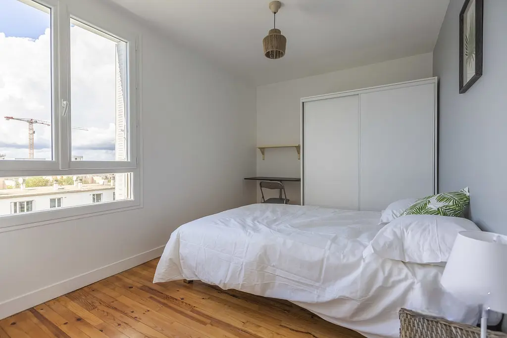 Colocation meublée de 64.6m2 - 692€ - Colombes