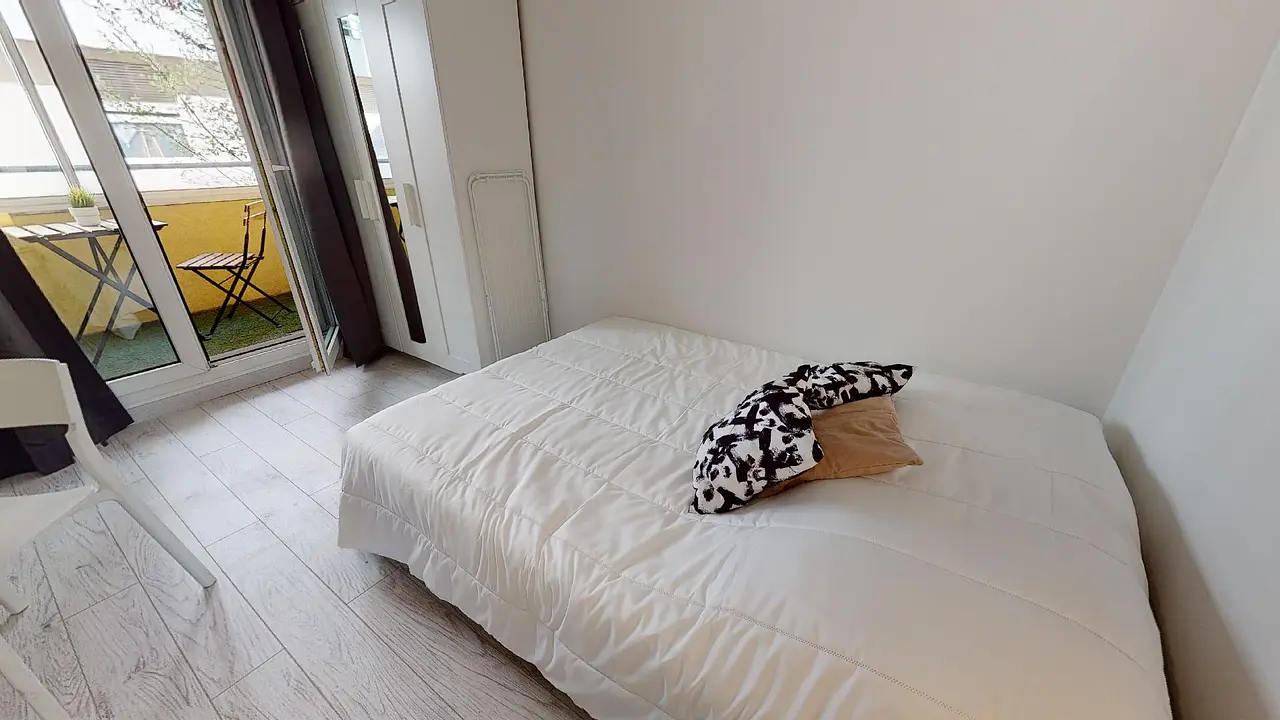 Colocation meublée de 93.0m2 - 520€ - Villeurbanne